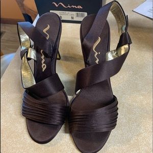 Nina Victoria -LS chocolate luste 8 M